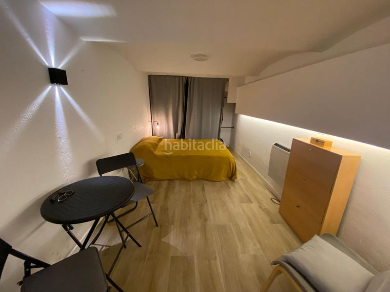 Foto e9a80f83-59e2-4560-885d-67f730b74294. Local comercial a Dreta de l´Eixample Barcelona
