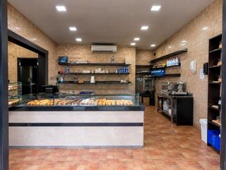 Local Comercial a calle d'Eduard Toda