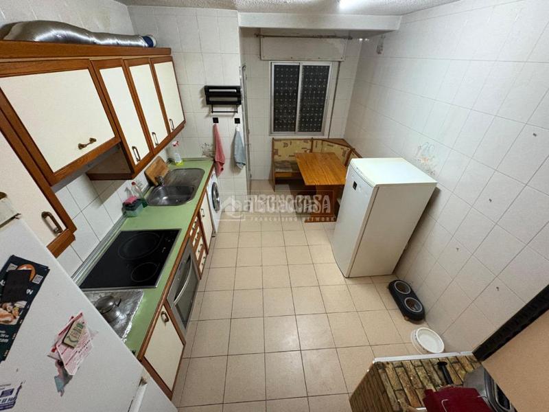 Foto 6f435f3f-6380-4e45-ac47-1b6d65e5c3b7. Flat in Virgen del Rosario Torrejón de Ardoz