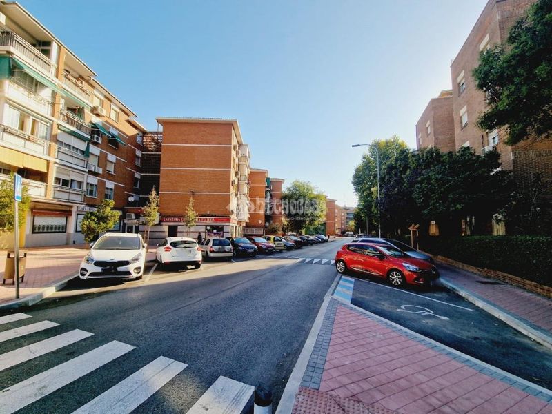 Foto f5aa25fb-e6b3-4197-bef2-77f137b5a342. Pis a Virgen del Rosario Torrejón de Ardoz