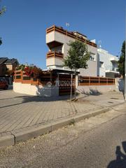 Maison à Fresnos I y II. Casa en venta en torrejón de ardoz