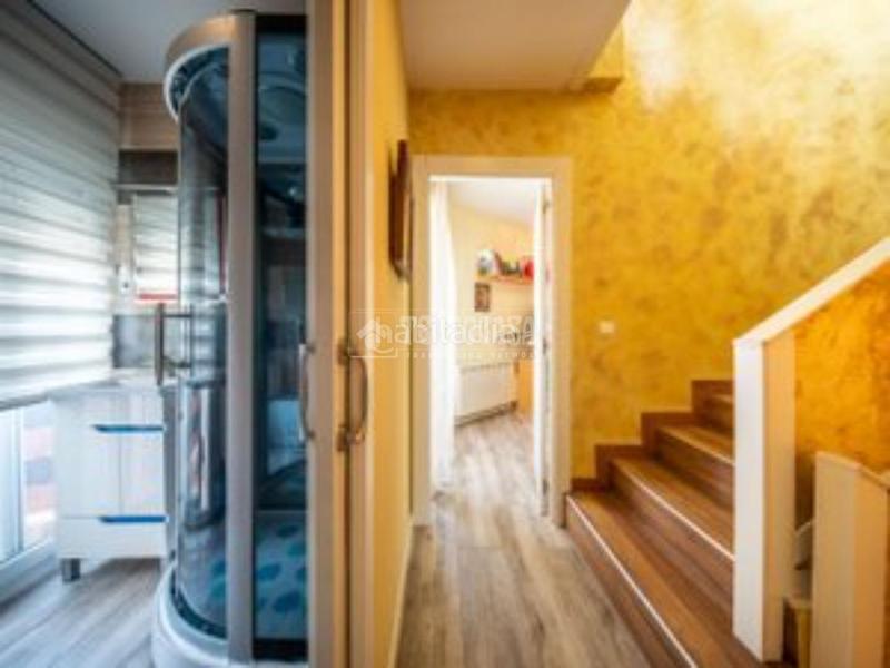 Foto 28ae2251-b3b1-433e-aea2-ea6d04fd9498. Casa  en venta en Fresnos I y II Torrejón de Ardoz