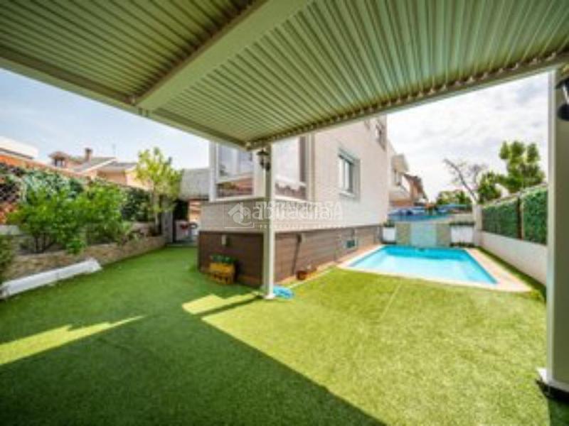 Foto afb3d757-80aa-4ac0-87fd-9fa5ab9e01f5. Casa  en venta en Fresnos I y II Torrejón de Ardoz