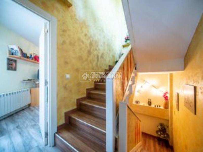 Foto c1de89fc-a73d-417e-97a2-a22929c93ba5. Casa  en venta en Fresnos I y II Torrejón de Ardoz