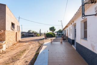 Masia a Condado de Alhama. Finca de 26740 m de regadío en alhama de murcia con casa de camp