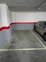 Location Parking voiture  Paseo paseo misionero luis fontes servet
