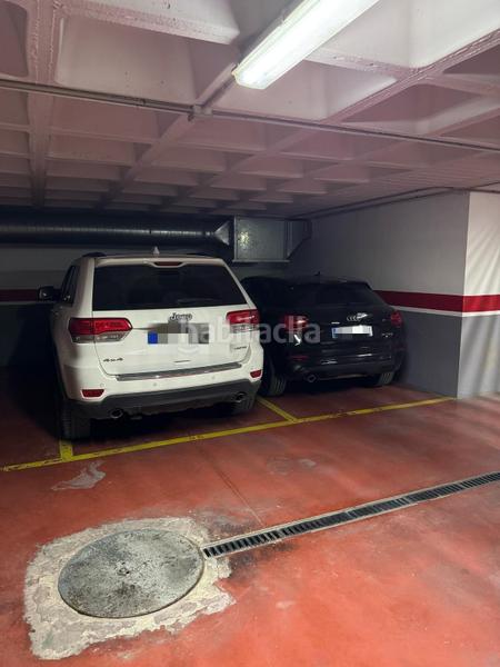 Foto a1045403-49cf-40cf-b28e-7c5a325d2403. Parking voiture dans Vistalegre Murcia