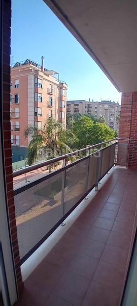 Foto abcf1c7d-f5cb-4cdb-85cd-3b862edfa77d. Miete etagenwohnung mit parking in Juan Carlos I Murcia