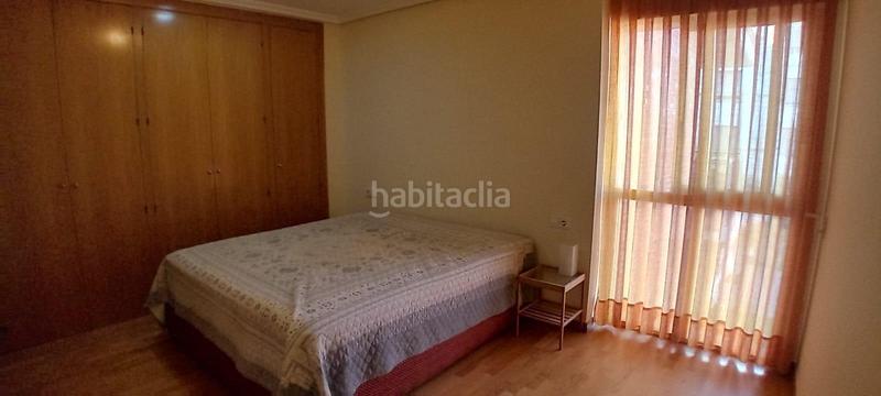 Foto c3628015-6df0-4fad-ac32-60105551c719. Miete etagenwohnung mit parking in Juan Carlos I Murcia