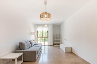 Miete Etagenwohnung  Calle charetes. Coqueto piso dos dormitorios junto príncipe asturias