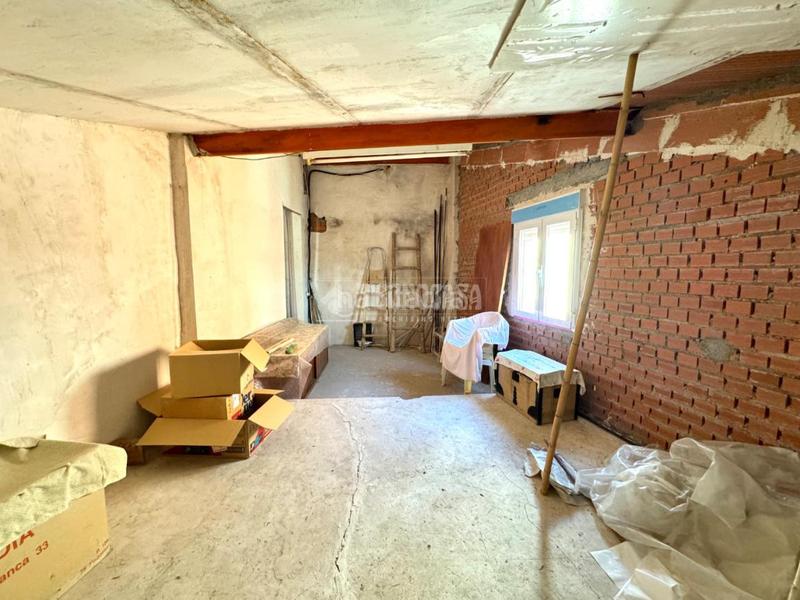 Foto 4dec77eb-70ed-4f8d-892f-33a9f7c2e1bf. Casa bifamiliare con riscaldamento in Almoguera