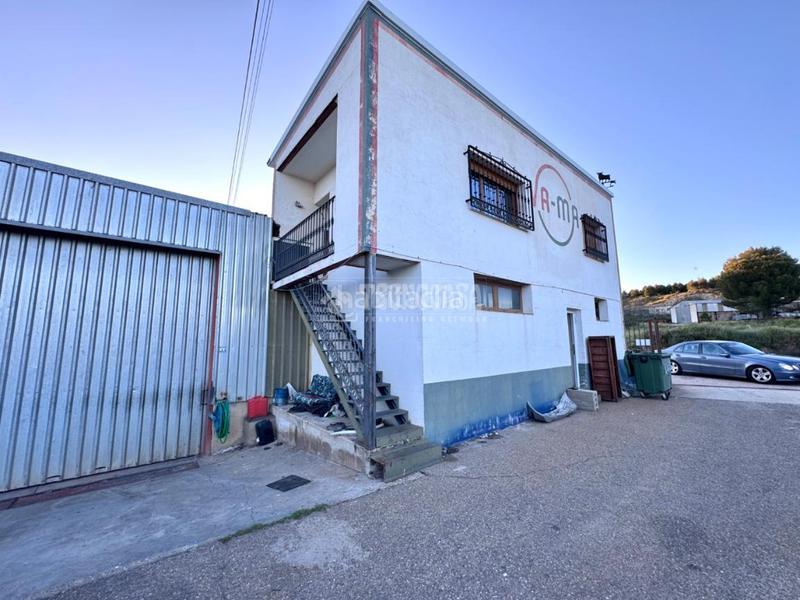 Foto c6e878f5-7b58-48bd-ba0c-800cbbd5a31d. Local commercial avec chauffage dans Almoguera