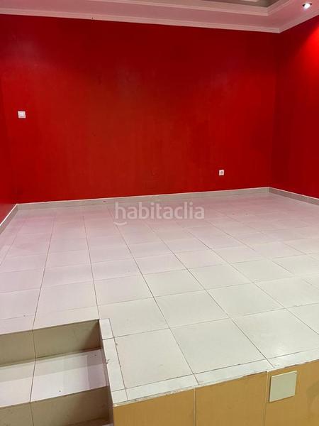 Foto 7390b2c0-7d8c-4300-bd93-9a1de3d9c5b2. Local comercial a Carolinas Altas Alicante
