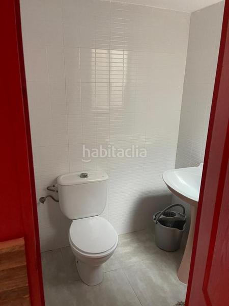 Foto a1bd1c91-85ba-486e-9807-9b8162a96061. Local comercial a Carolinas Altas Alicante