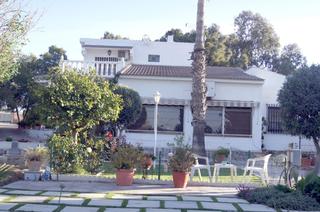 Casa  Partida del raspeig. Venta de chalet junto tiro pichon