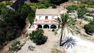 Casale in Partida de nutxes 1061. Finca unica con  mucha vegetacion  para disfrutar  4,9 hectareas