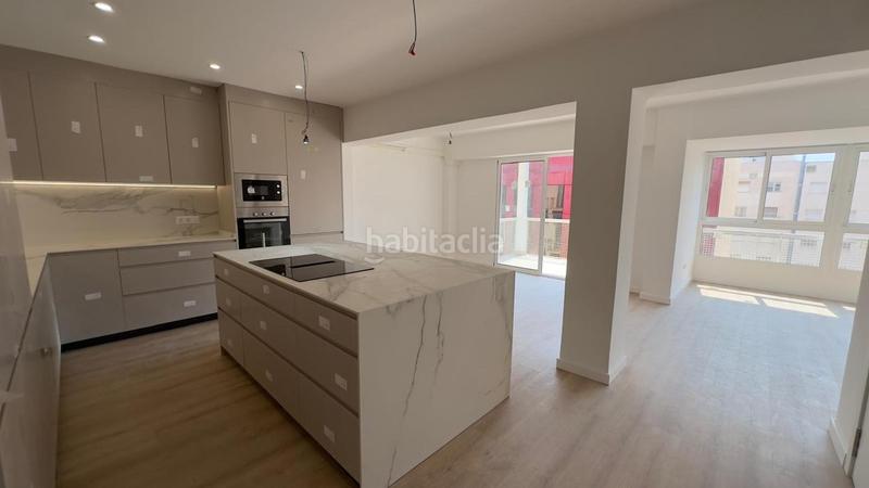 Foto 1a11c179-ce08-4117-8c83-44b11636860d. Piso en reyes católicos 28 venta piso reyes catolicos en Alicante