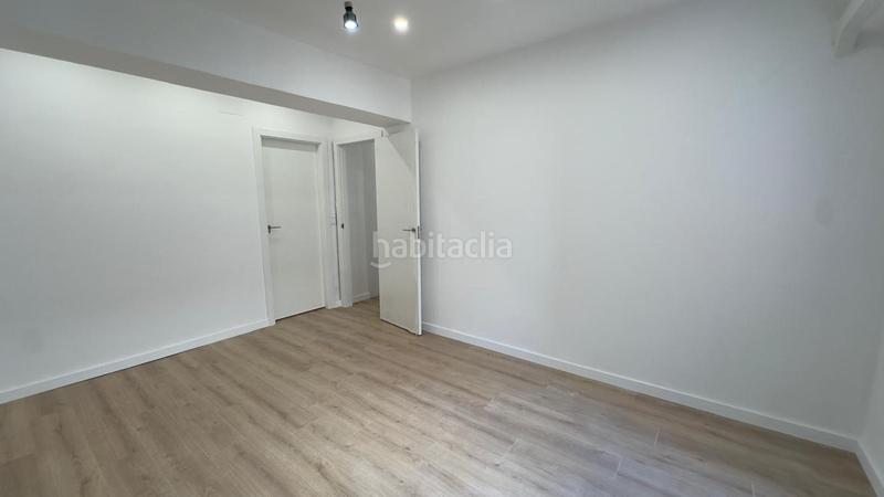 Foto 9728fa6a-9b78-486d-a1e7-7d145f6e225f. Piso en reyes católicos 28 venta piso reyes catolicos en Alicante