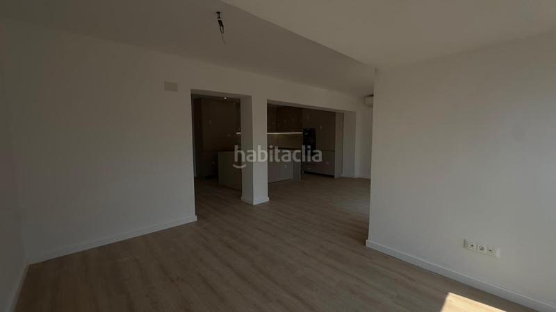 Foto f4ee47d2-5f6b-472c-96ec-4e87d8669a86. Piso en reyes católicos 28 venta piso reyes catolicos en Alicante