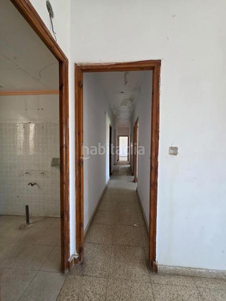 Foto b80a0fc8-a5c7-4e6d-8861-310eaacb3e07. Piso  a reformar en Sax
