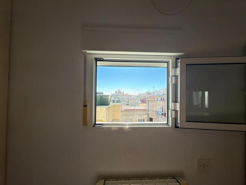 Foto 2ba23772-8bdd-4fd7-8b22-c8cb33ac2685. Attico in carrer navas 16 in Barrio del Centro Alicante