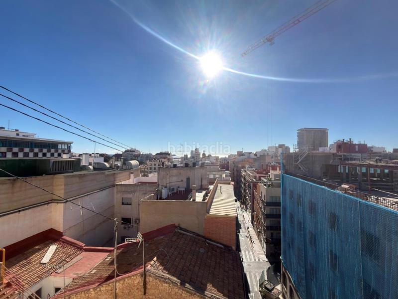 Foto b30cbba8-6bb0-4fbe-be55-ff6a607b8a37. Attico in carrer navas 16 in Barrio del Centro Alicante