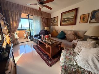 Piso  Pintor xavier soler. Amplio piso en venta zona gran via negociable