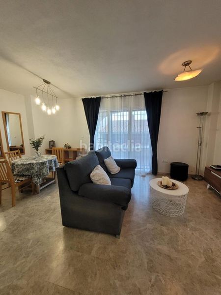 Foto e19e2872-8189-4424-8dbe-2406c5258a06. Casa amb piscina a Bonalba-Cotoveta Mutxamel