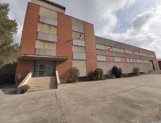Miete Fabrikhalle  Carrer de monturiol. Alquiler de nave en el papiol