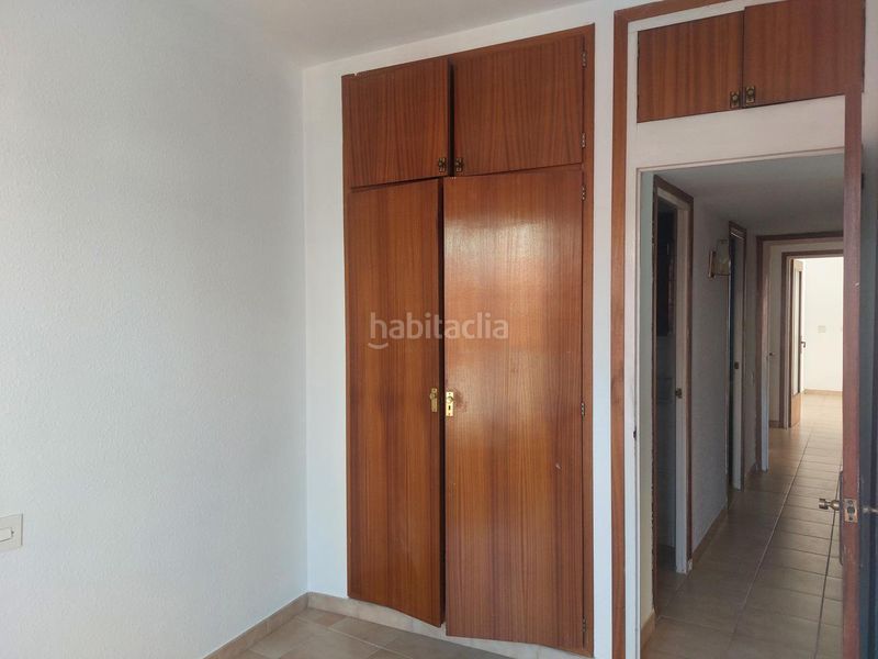 Foto d671479d-87d3-49e4-ac1c-a6933c20c8d8. Pis a Guinardó Barcelona