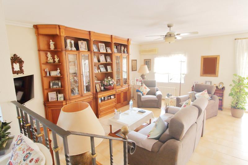 Foto 49f9a342-6203-4090-9358-c724fa0d3e06. Rent semi detached house with heating pool in Playa del Puig El Puig de Santa Maria