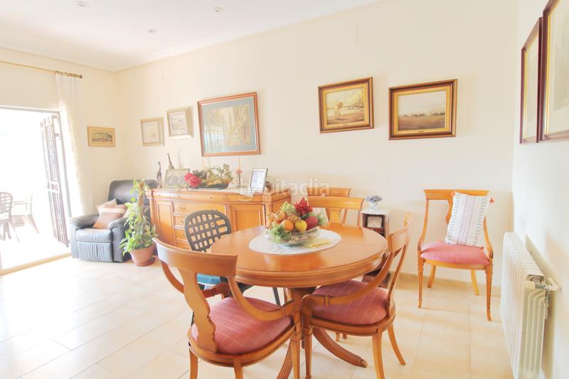 Foto 52ff3fec-9780-4f9e-b2bd-e6bad045127f. Rent semi detached house with heating pool in Playa del Puig El Puig de Santa Maria