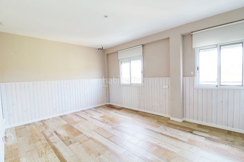 Foto 68a7fbe0-6300-4c34-a2a9-9ff42f596980. Piso en Barrio Benicalap Valencia