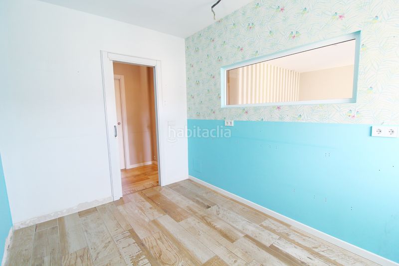 Foto c2453797-928c-4cd6-837a-dbcf764313c0. Piso en Barrio Benicalap Valencia