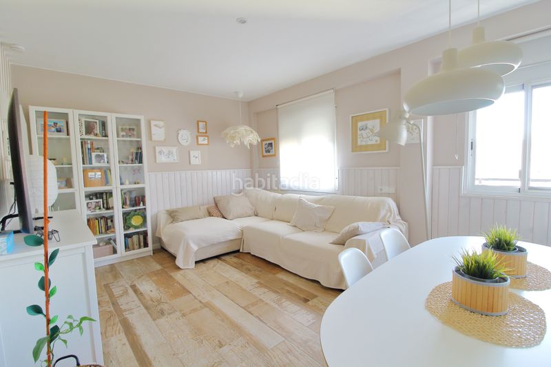 Foto f51d6a63-ec88-4127-b532-e6a35b322773. Piso en Barrio Benicalap Valencia