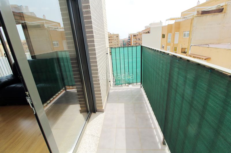 Foto 6d922f42-fd3b-4423-86a2-6bbd9b3e44b9. Piso en Torrefiel Valencia