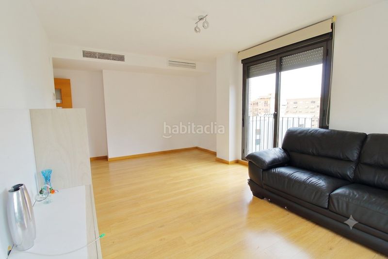 Foto 9d3f6538-4531-428f-8660-1df7194b5846. Piso en Torrefiel Valencia