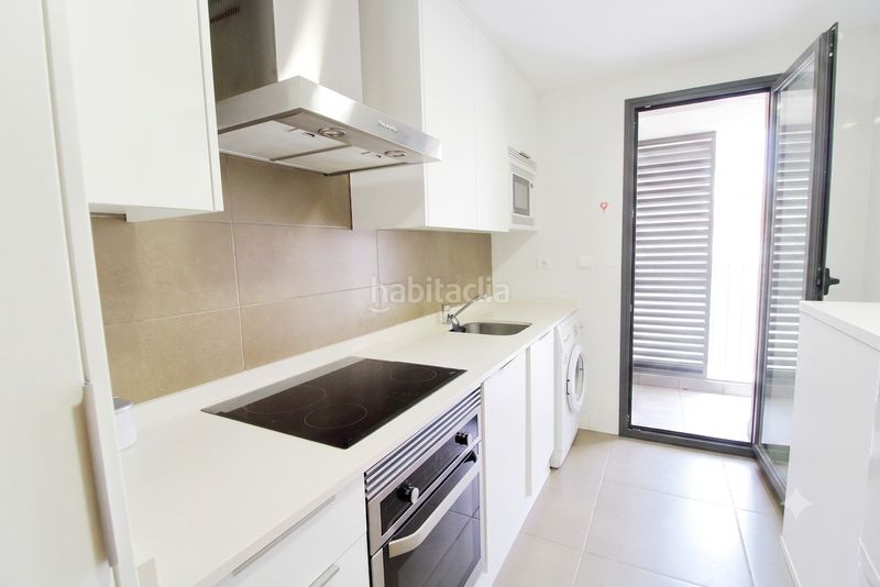 Foto bacfaddf-97ac-4817-a4d5-443434d2b514. Piso en Torrefiel Valencia