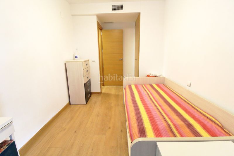 Foto e930b320-8e27-4b46-b53a-5a2c1e7a85da. Piso en Torrefiel Valencia