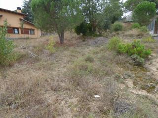 Terreny residencial  Carrer osona. Solar plano para torre en els saulons de santfeliu.