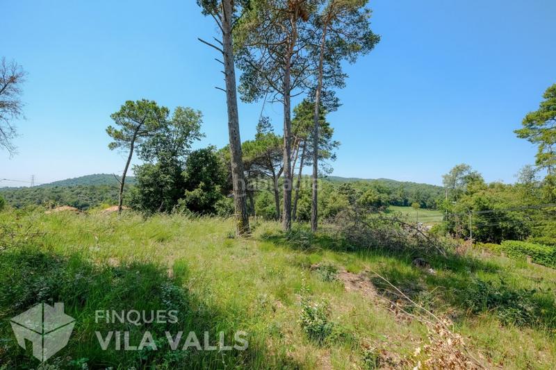 Foto 407e17e5-c7bd-49cb-8048-290ca2e229dc. Terreno residencial solar esquinero de 1.196 m2 en sant quirze en Sant Quirze Safaja
