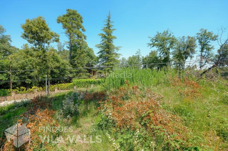Foto 8289b6f1-07f3-4473-87ed-5b9698304a16. Terreno residencial solar esquinero de 1.196 m2 en sant quirze en Sant Quirze Safaja