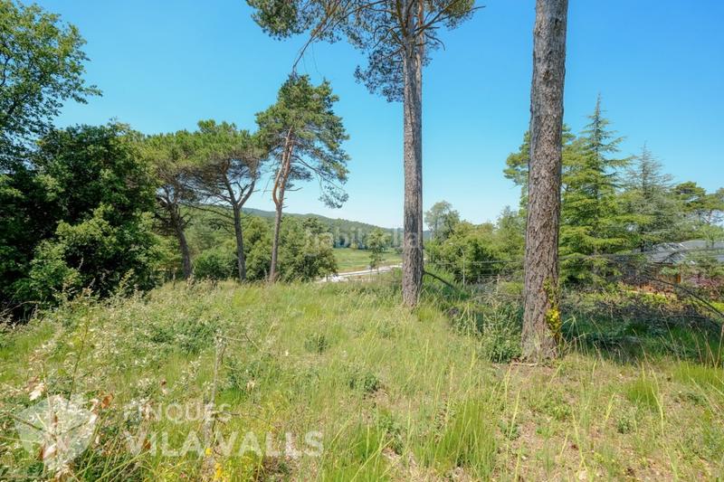 Foto a155ba0f-3e6d-4681-9277-c3f538179d64. Terreno residencial solar esquinero de 1.196 m2 en sant quirze en Sant Quirze Safaja