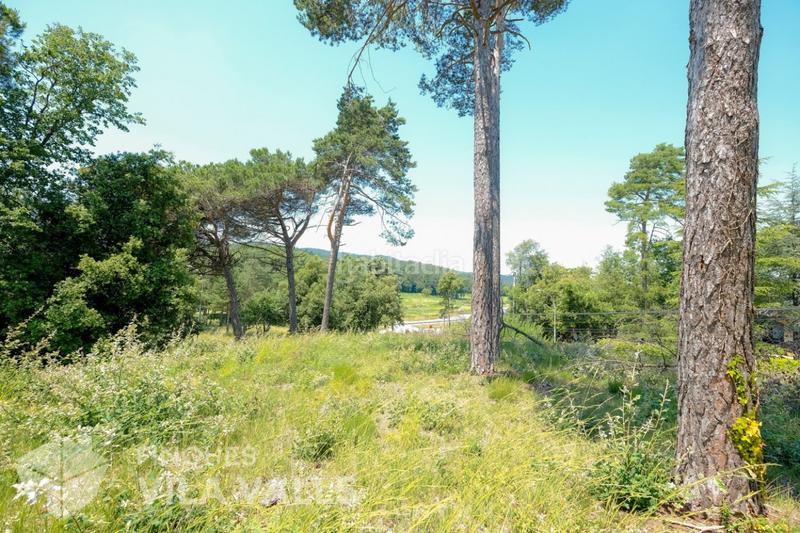 Foto bba2b6ba-3f71-4209-976b-46d10ebe7436. Terreno residencial solar esquinero de 1.196 m2 en sant quirze en Sant Quirze Safaja