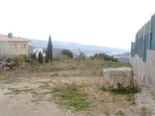 Terreny residencial  Bages. Parcela muy llana y fácil de edificar con unas vistas immejorabl