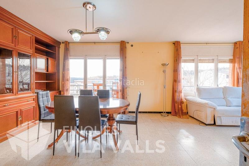 Foto b1f25ef0-18b3-4d15-b7ee-b52f93abd3ba. Casa  de pueblo con 300 m2 ! en Moià