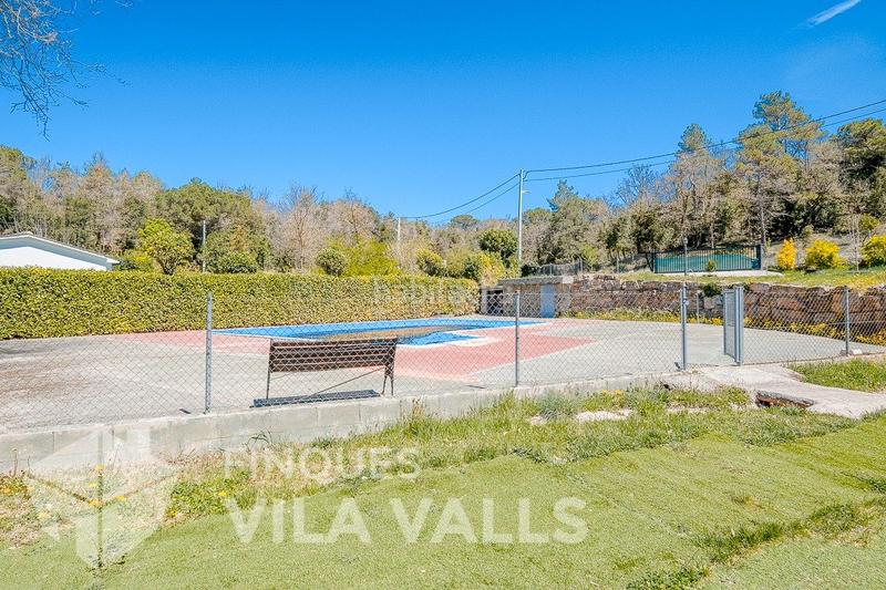 Foto 31a8baf5-6da3-4151-8f66-5a69c32b3b29. Casa  de estilo rural con 3000 m! en Castellcir