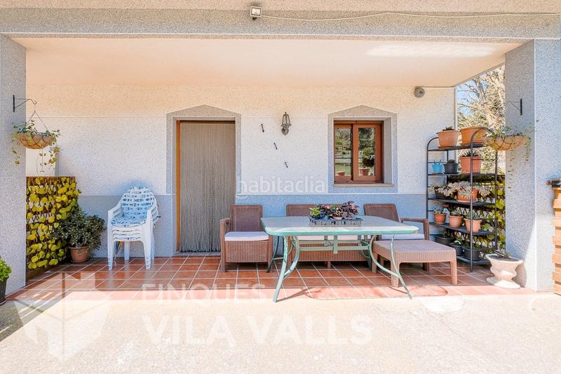 Foto 589a3b6b-5ab4-4c48-848d-2301807f88f8. Casa  de estilo rural con 3000 m! en Castellcir