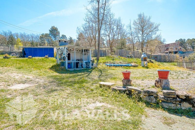 Foto eab22505-2cb6-4585-ac69-f3fd3bd2be13. Casa  de estilo rural con 3000 m! en Castellcir