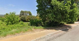 Terreno residencial  Les clotes. Solar muy llano, esquinero a punto de edificar